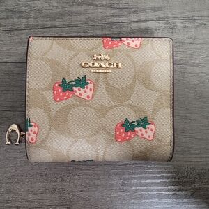 RARE Coach Strawberries Print Signature Compact Wallet in Khaki and Pink